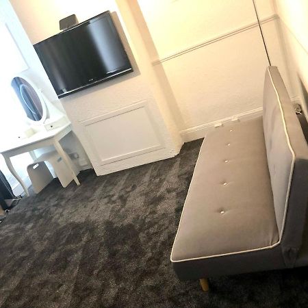 Appartement AC Lounge 1 à Rochford Extérieur photo