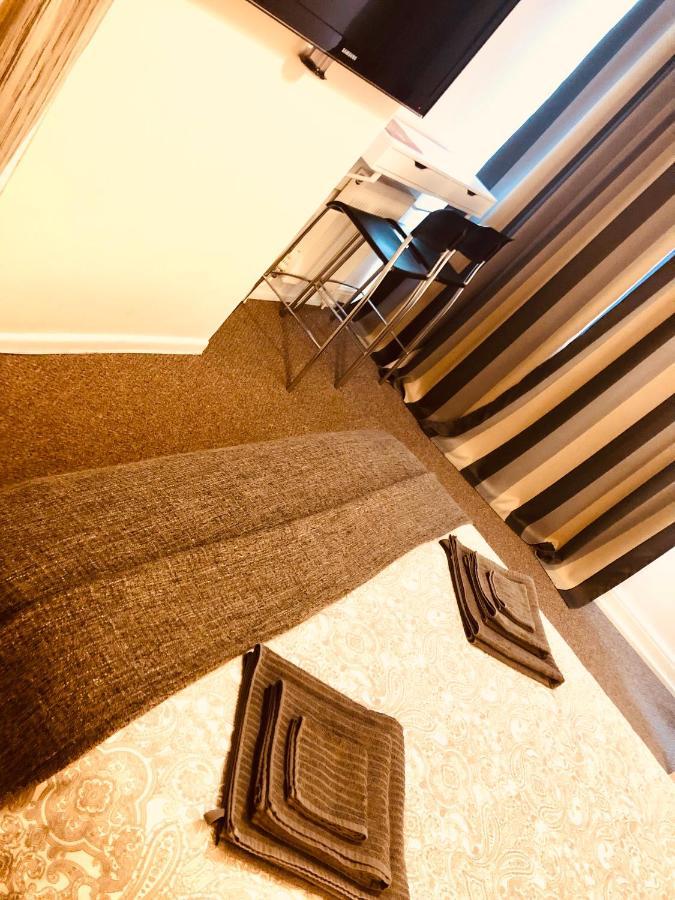 Appartement AC Lounge 1 à Rochford Extérieur photo
